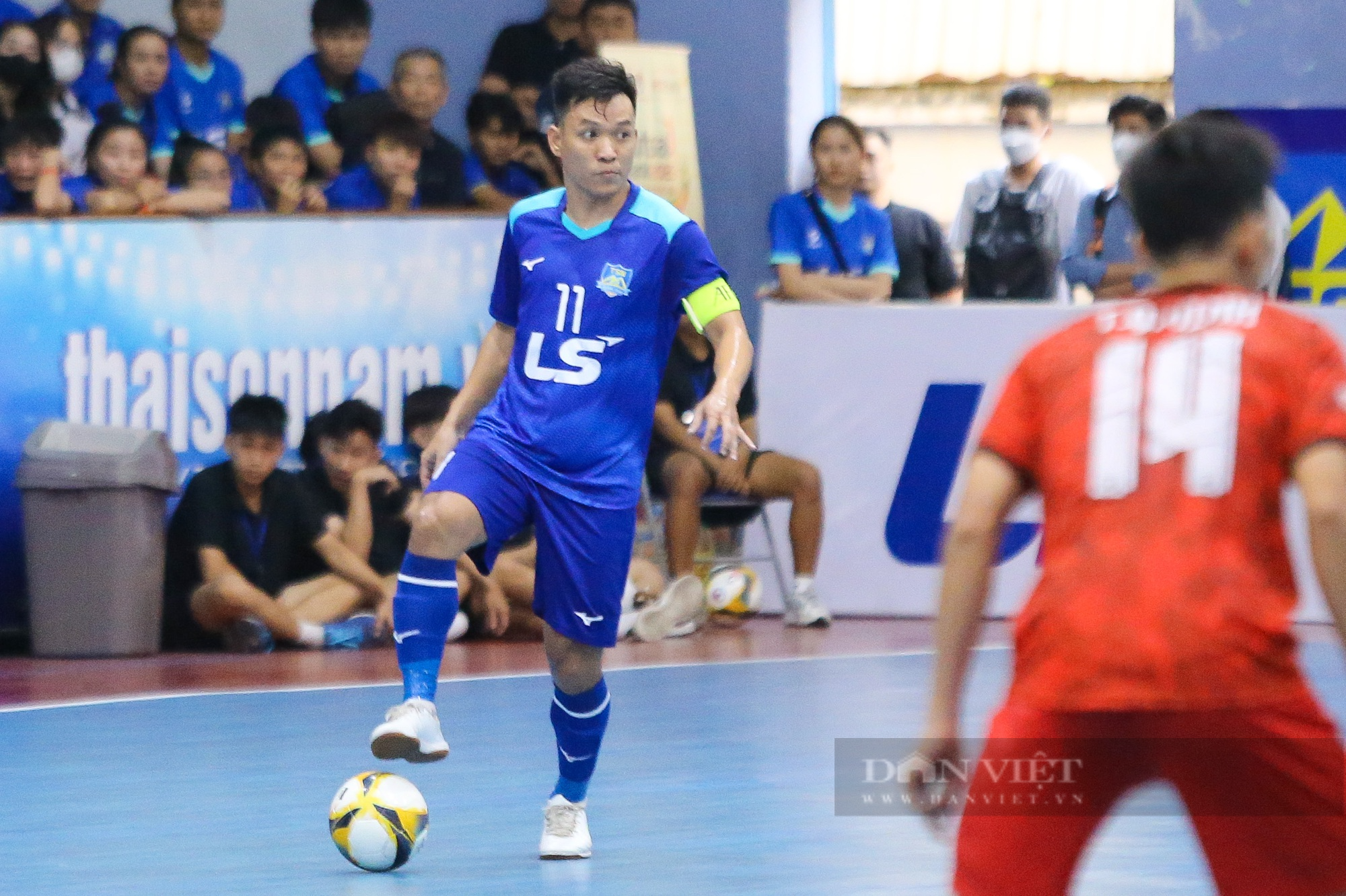Đội hình toàn sao World Cup của Thái Sơn Nam suýt thua các siêu phủi phong trào - Ảnh 2.