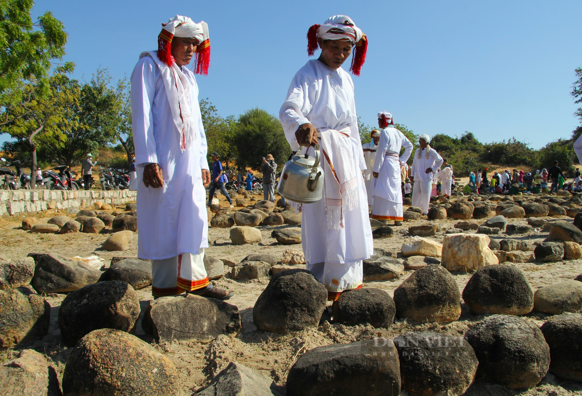 Người Chăm Bà Ni và Islam ở Ninh Thuận tưng bừng đón tết Ramuwan - Ảnh 10.