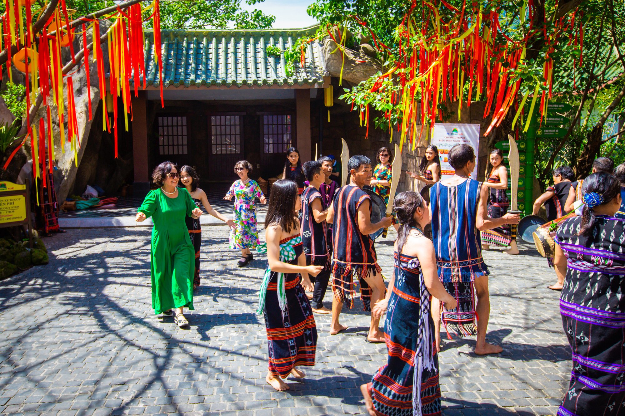 Khu du lịch Núi Thần Tài tổ chức &quot;Ngày hội văn hóa dân gian Quảng Đà”  - Ảnh 2.