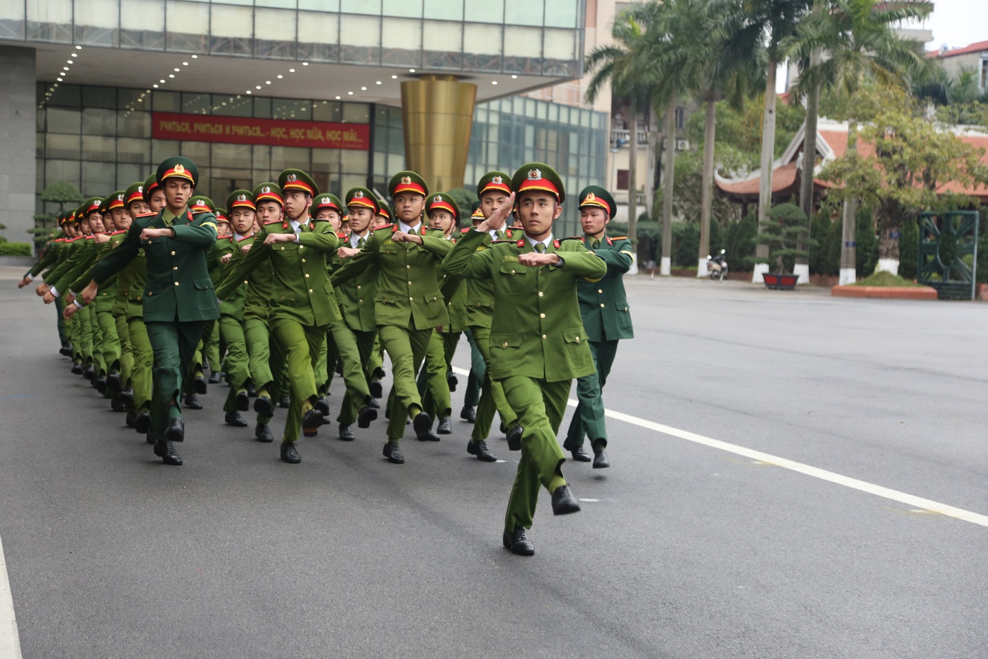 tăng lương cơ sở 