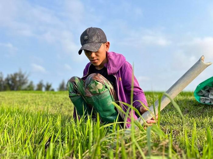 &quot;Cao thủ&quot; Quảng Bình tiết lộ, muốn đặt bẫy con đặc sản, phải canh giờ vàng rồi đợi đến khoảng 2 - 3 giờ sáng - Ảnh 2.