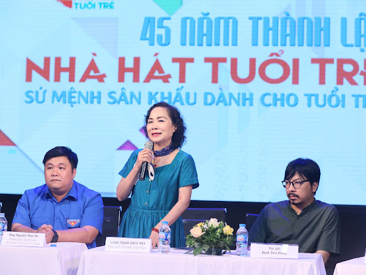  “Giáo sư Xoay” đề xuất Nhà hát Tuổi trẻ nên diễn về ngoại tình công sở vào buổi trưa  - Ảnh 3.