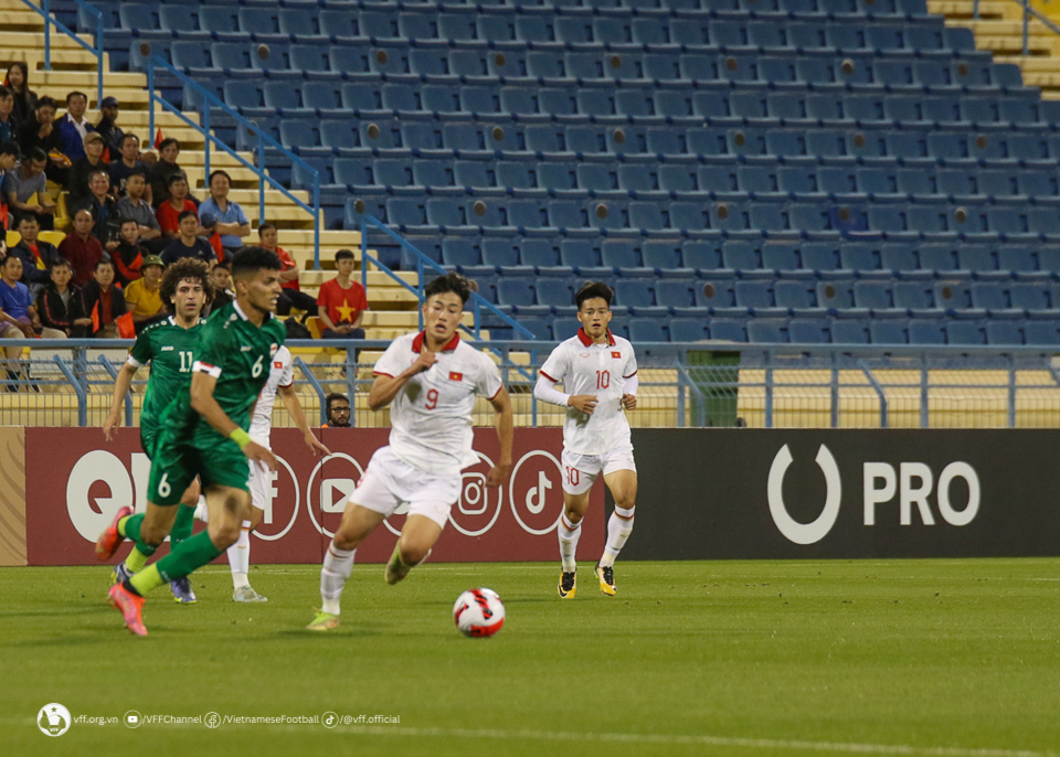 Đội nhà thua đậm U23 Iraq, CĐV Việt Nam nêu rõ hàng loạt hạn chế - Ảnh 1.