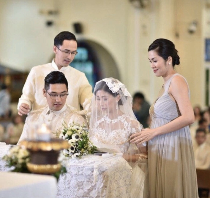Vì sao thời trang dự tiệc cưới của Tăng Thanh Hà luôn khiến dân mạng xuýt  xoa