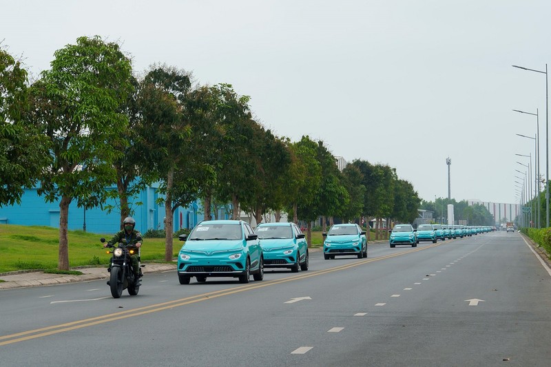 Dàn xe taxi điện VinFast đã sẵn sàng phục vụ khách hàng Việt Nam - Ảnh 3.