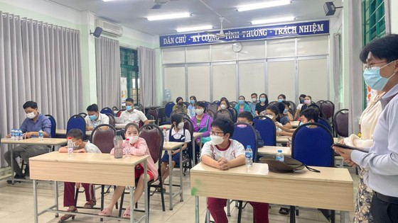 Cơ sở giáo dục chủ động phòng ngừa dịch cúm H1N1 - Ảnh 1.