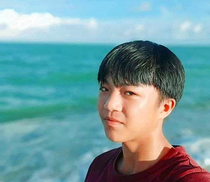 Một gia đình ở Bình Thuận tìm con trai bị mất tích bí ẩn trên vùng biển Cà Mau - Ảnh 1.