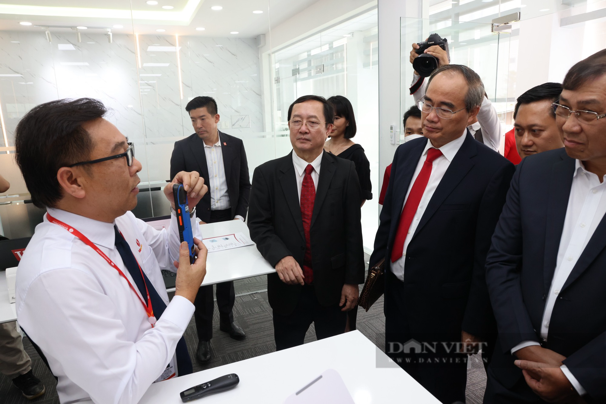 TP.HCM ra mắt trung tâm đào tạo điện tử quốc tế đầu tiên tại Việt Nam - Ảnh 3.
