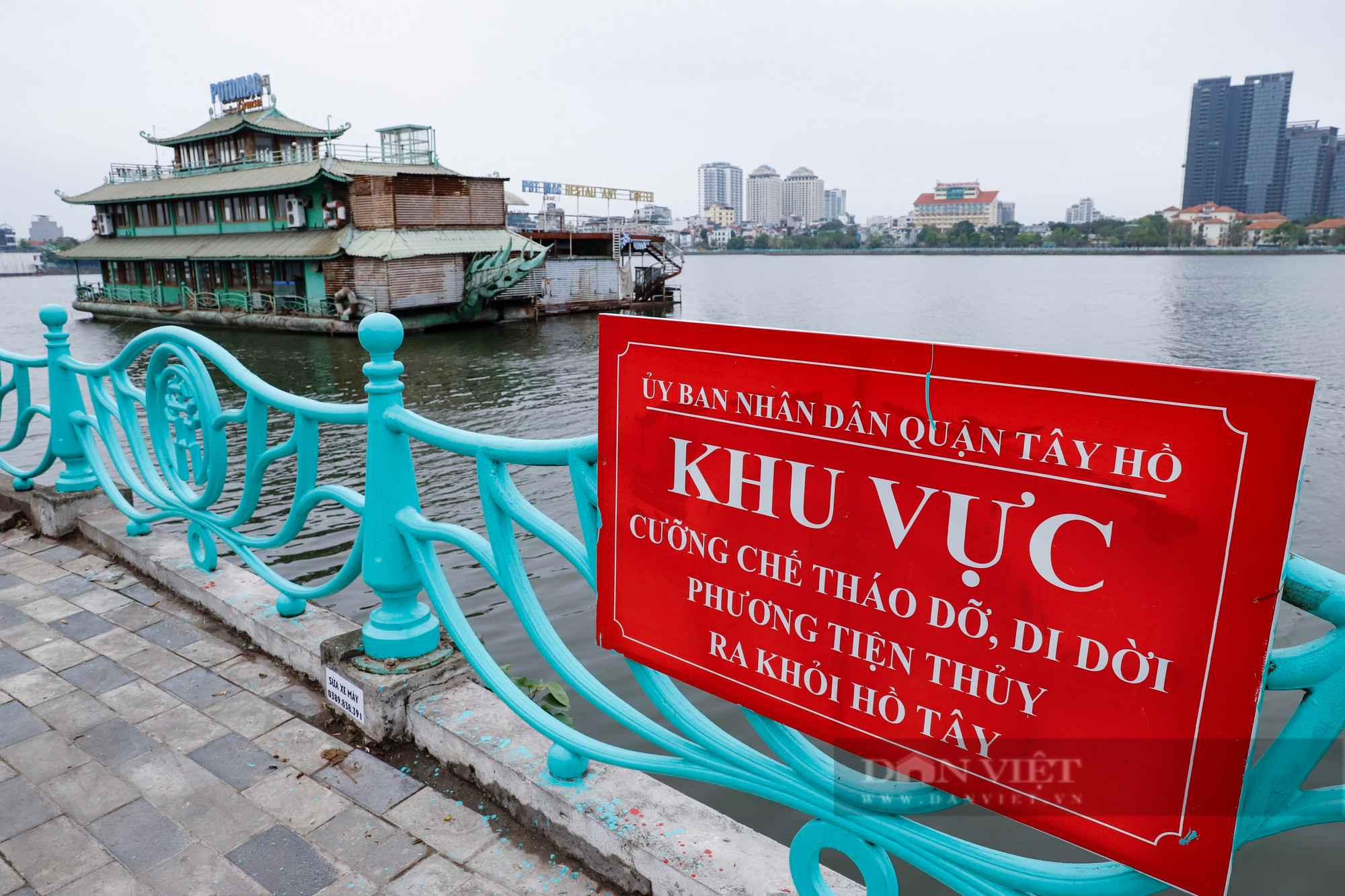 Thực trạng hồ Tây trước ngày Hà Nội dự kiến mở lại tàu du lịch  - Ảnh 2.