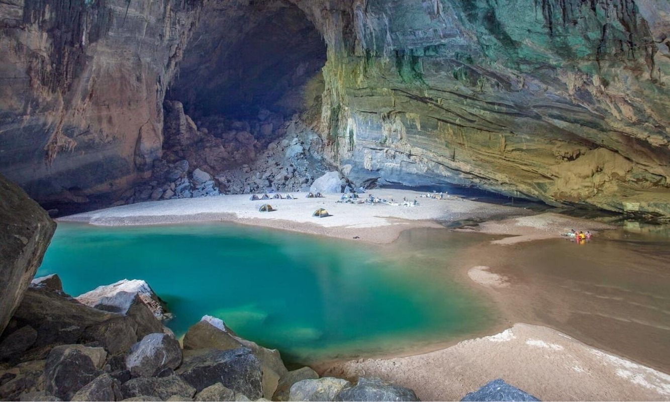 Ngoạn mục 10 hang động đẹp nhất thế giới - Ảnh 1.