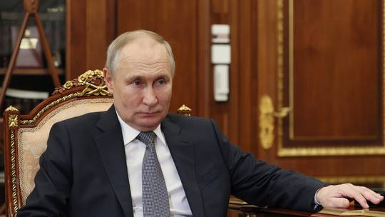 Tổng thống Putin tuyên bố điều chắc chắn khiến Mỹ, NATO, Ukraine 'ngồi trên đống lửa' - Ảnh 1.