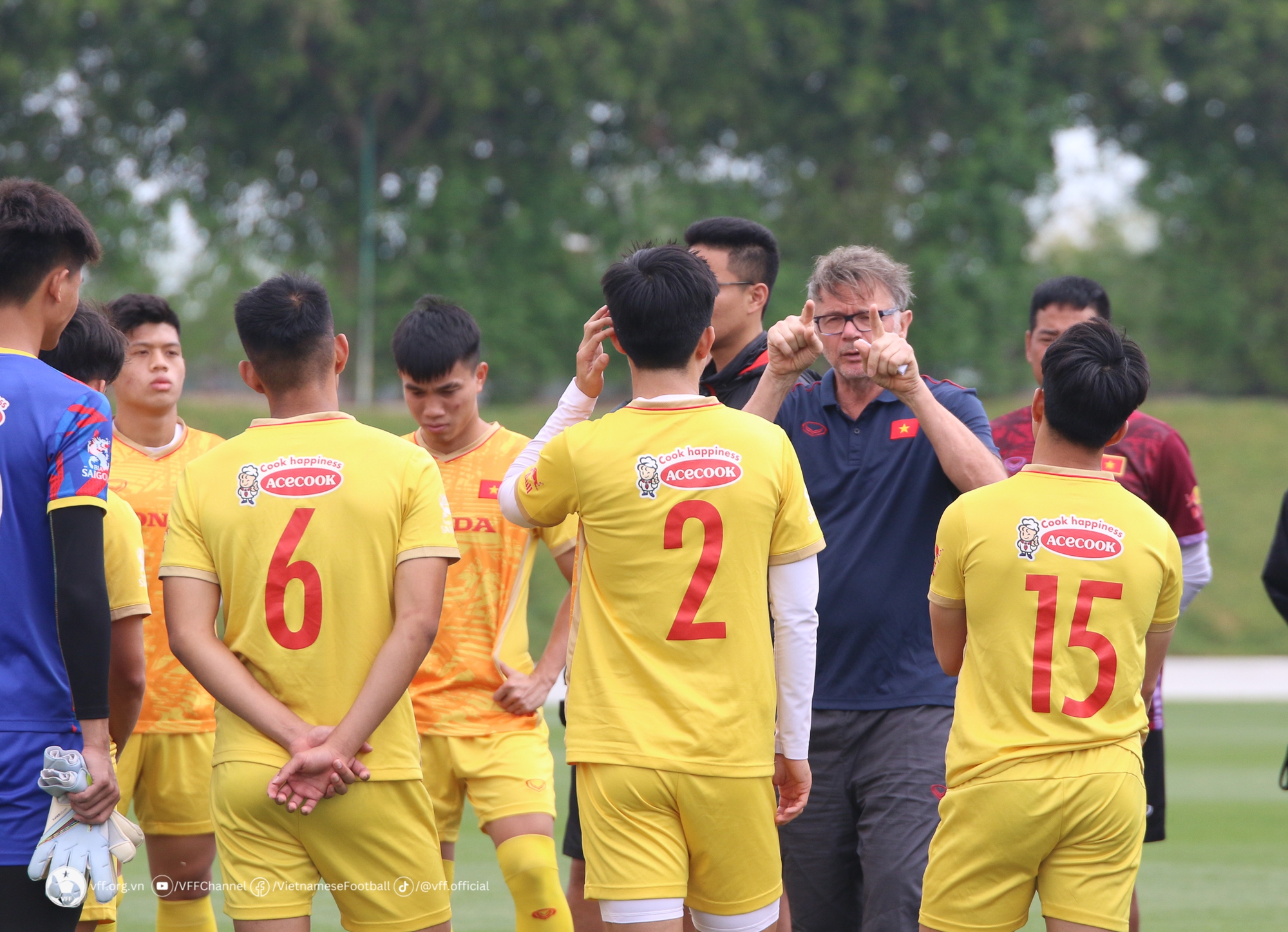 Báo Trung Quốc sốc trước kết quả 2 trận đấu của U23 Việt Nam dưới thời HLV Troussier - Ảnh 1.