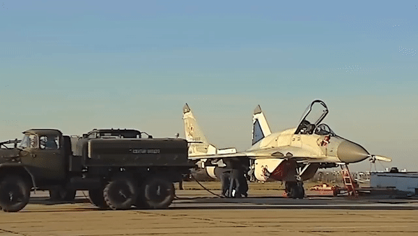 &quot;Mãnh điểu lưng gù&quot; MiG-29SMT Nga vì sao cực kỳ nguy hiểm? - Ảnh 1.