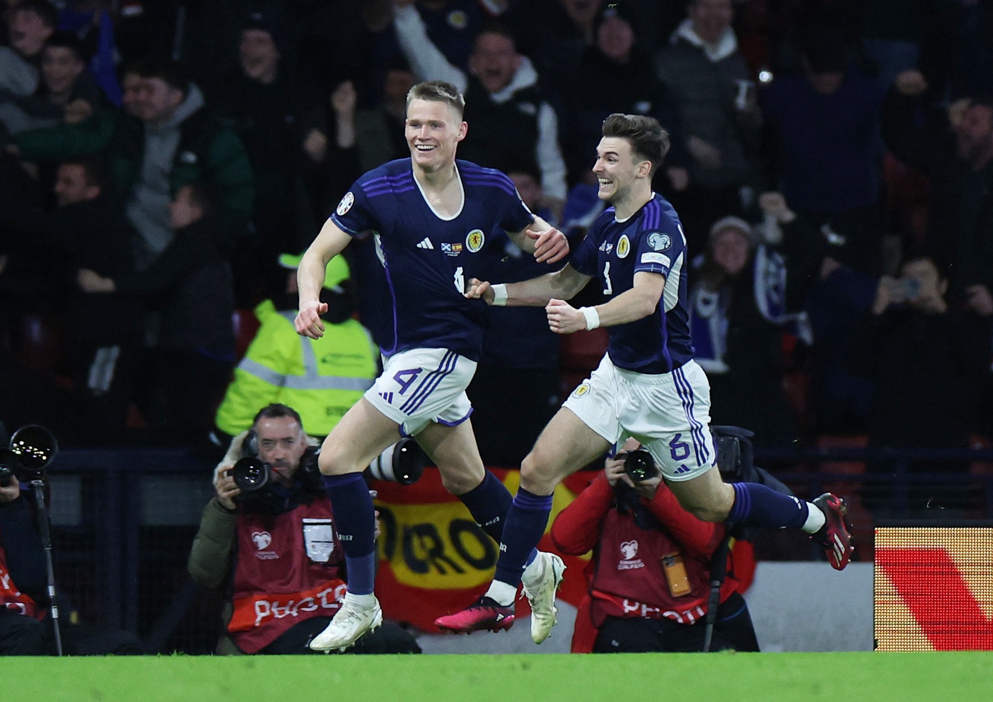 McTominay tỏa sáng, Scotland bất ngờ đánh bại Tây Ban Nha - Ảnh 4.