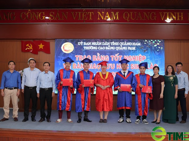 Trường CĐ Quảng Nam đào tạo nguồn nhân lực cho nước bạn Lào - Ảnh 1.