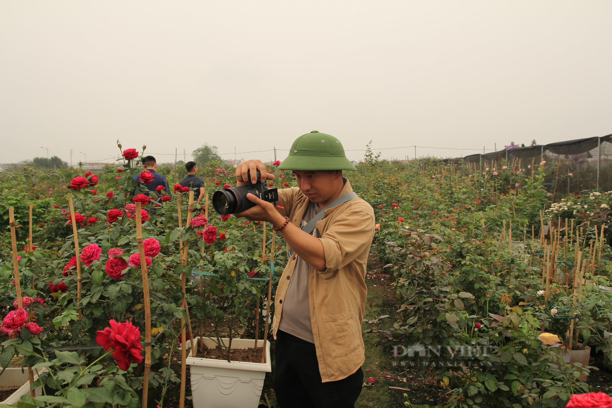 Nông dân ngoại thành Hà Nội kiếm tiền tỉ đồng nhờ clip triệu view trên TikTok - Ảnh 6.