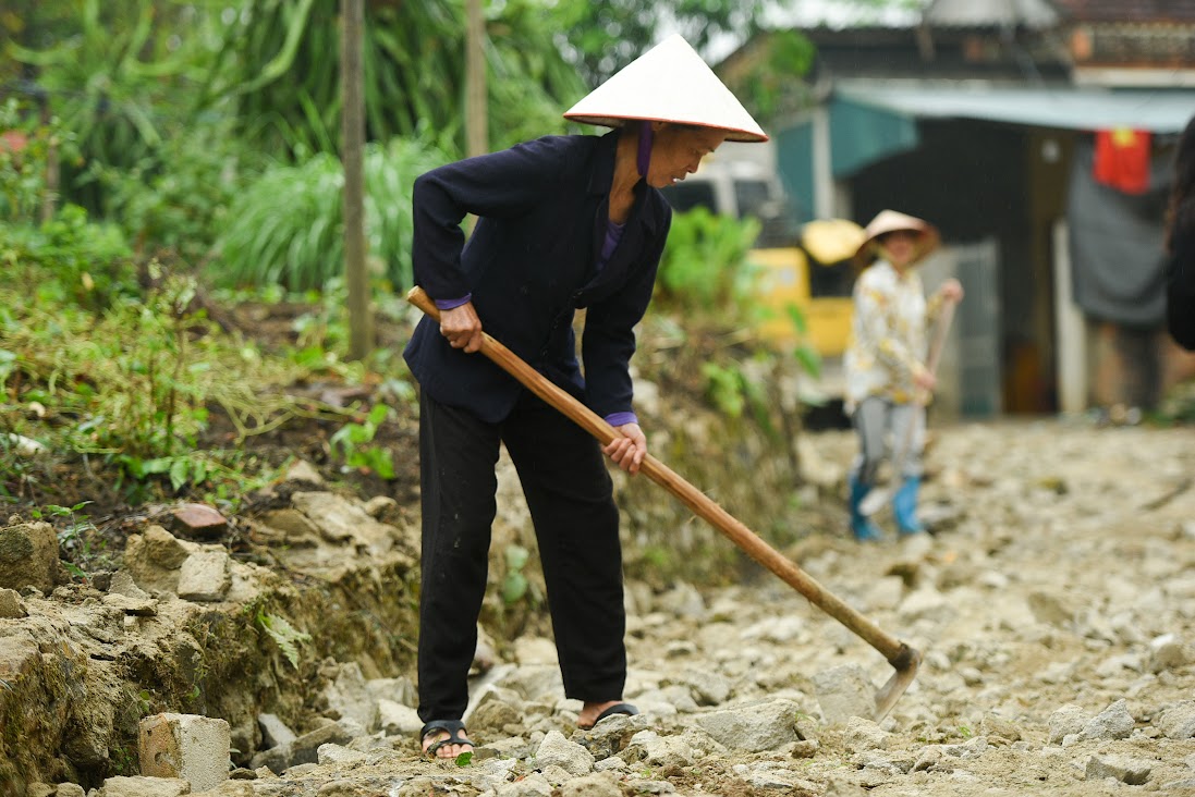Tuyên Quang: Người dân xã khó khăn 30a sẵn sàng hiến đất làm đường nông thôn mới - Ảnh 4.