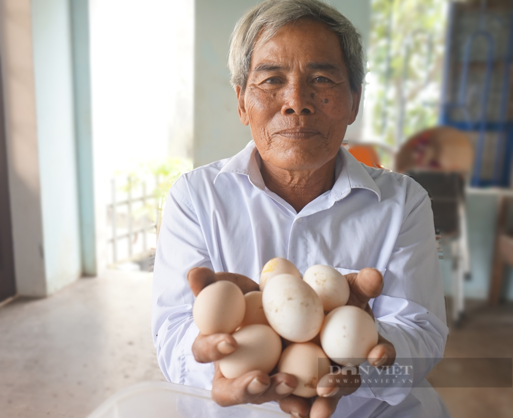 Nghị lực phi thường của lão nông xứ Quảng tự “vẽ” lại tương lai cho đời mình - Ảnh 9.