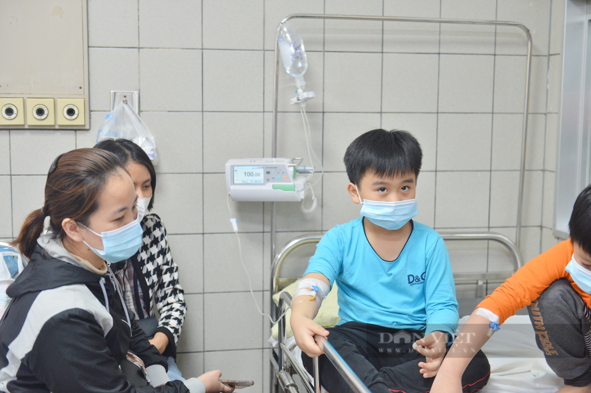 Bác sĩ hé lộ nguyên nhân hàng chục học sinh trường Kim Giang nghi bị ngộ độc thực phẩm - Ảnh 3.