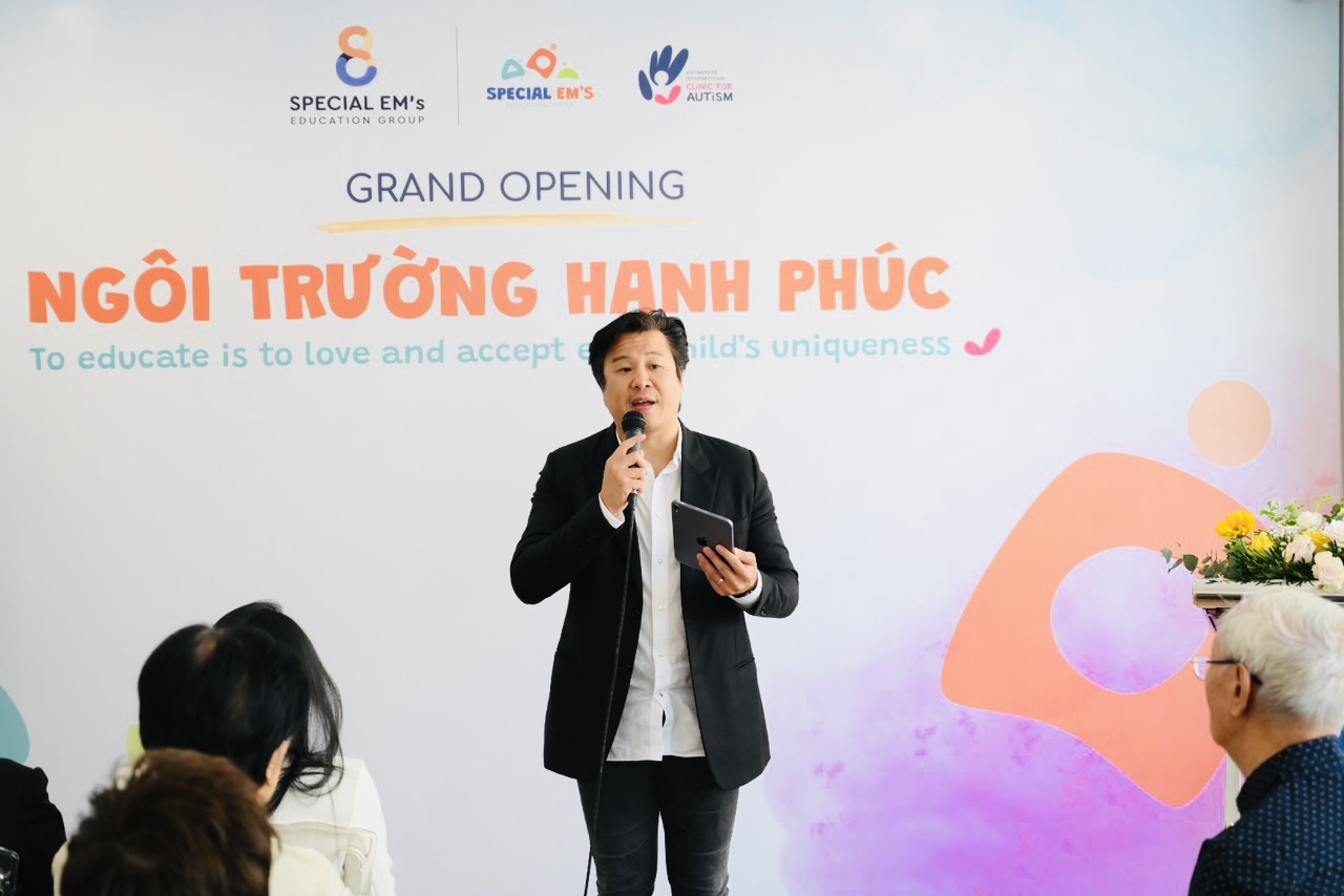 Thanh Bùi mở ngôi trường hạnh phúc giữa trung tâm TP.HCM cho trẻ tự kỷ - Ảnh 3.