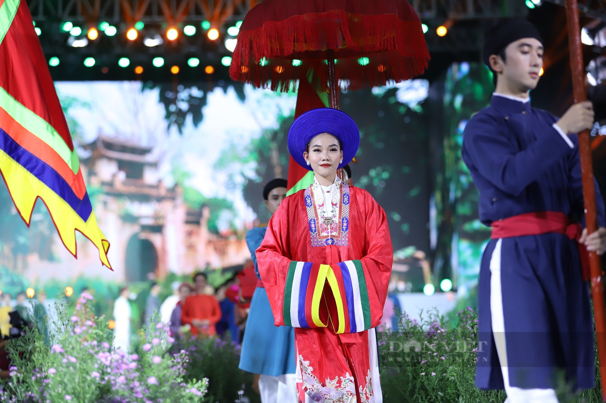 Lễ hội Áo dài TP.HCM 2023: Giữ hồn Việt qua tà áo dài truyền thống - Ảnh 2.
