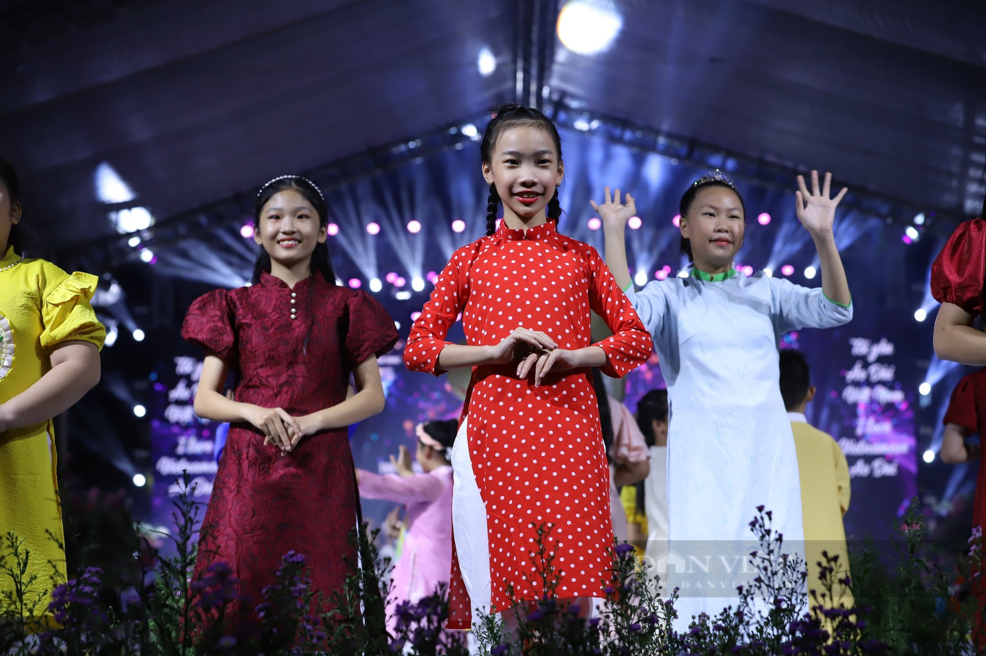 Lễ hội Áo dài TP.HCM 2023: Giữ hồn Việt qua tà áo dài truyền thống - Ảnh 6.