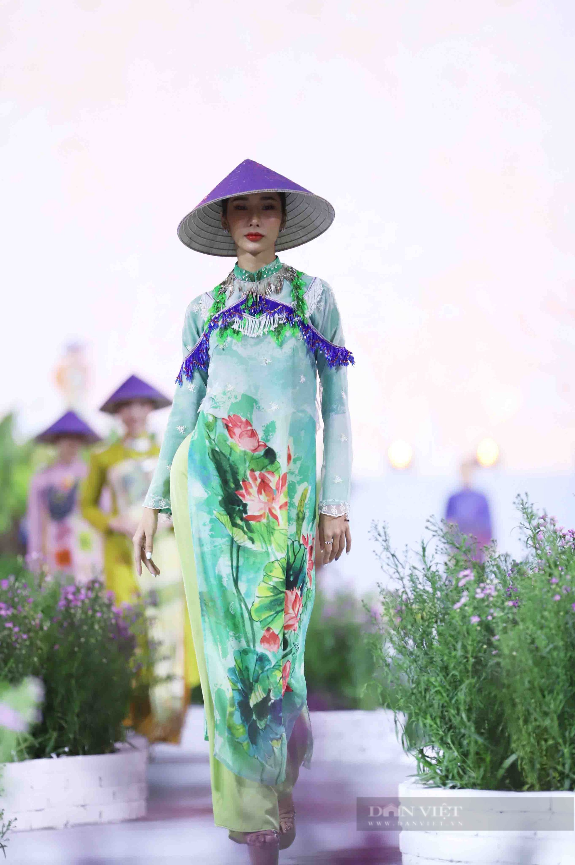 Lễ hội Áo dài TP.HCM 2023: Giữ hồn Việt qua tà áo dài truyền thống - Ảnh 15.