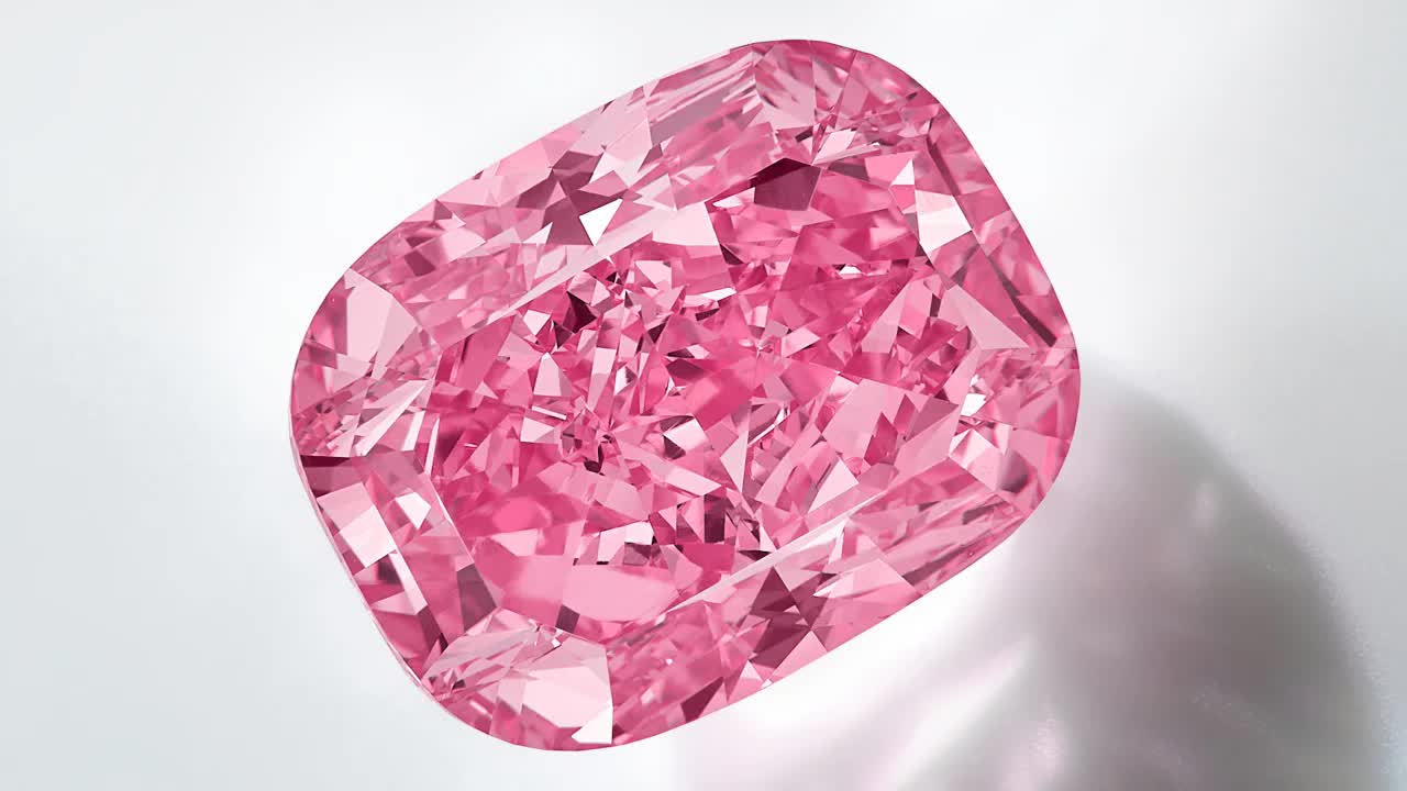 Viên kim cương hồng &quot;lạ mắt&quot; có giá trị 35 triệu USD - Ảnh 1.