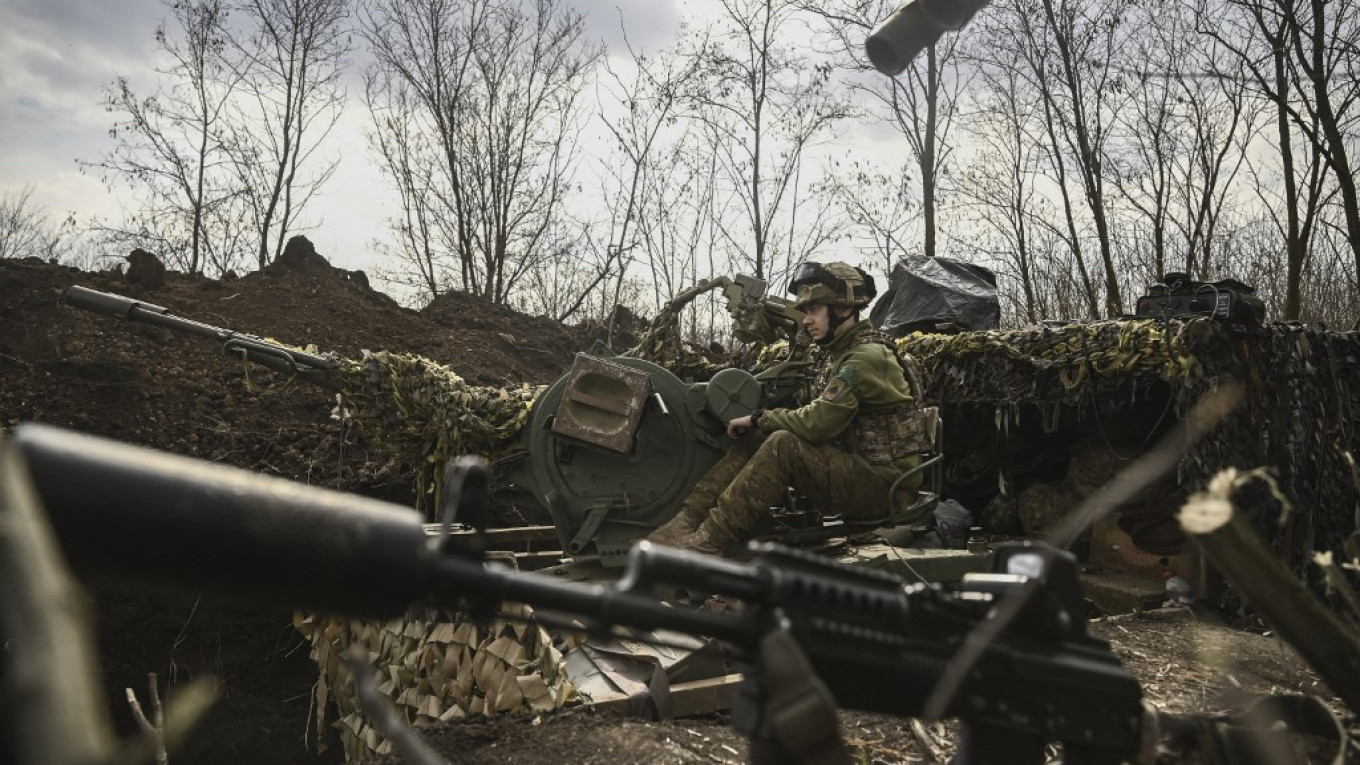 Kiev tuyên bố chuẩn bị phản công ở nhiều khu vực; Thủ lĩnh Wagner cảnh báo quân đội Ukraine bị 'quét sạch' ở Bakhmut - Ảnh 3.