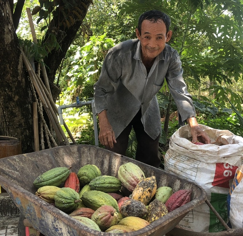 Lão nông dân từ chối nhận nhà tình thương để nhường cho người khác nghèo hơn mình - Ảnh 2.