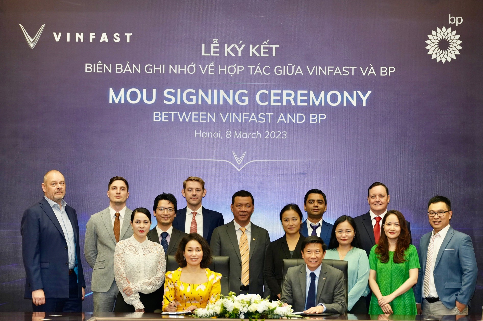 VinFast và BP hợp tác về các giải pháp năng lượng và di chuyển điện hóa toàn cầu - Ảnh 1.