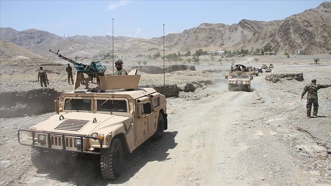 Taliban tận dụng thiết giáp huyền thoại Mỹ bỏ lại Afghanistan - Ảnh 12.