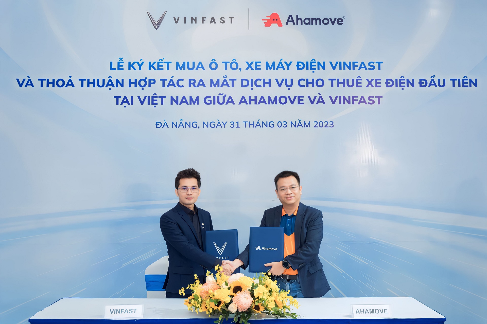 Ahamove mua 200 xe VinFast để cho thuê xe máy điện đầu tiên tại Việt Nam - Ảnh 2.