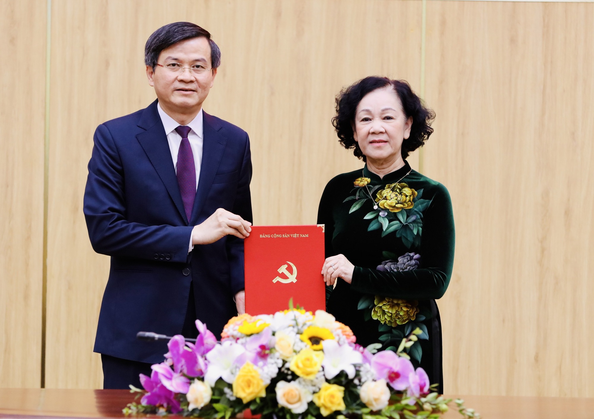 Tổng Biên tập Tạp chí Cộng sản Đoàn Minh Huấn làm Bí thư Tỉnh ủy Ninh Bình - Ảnh 1.