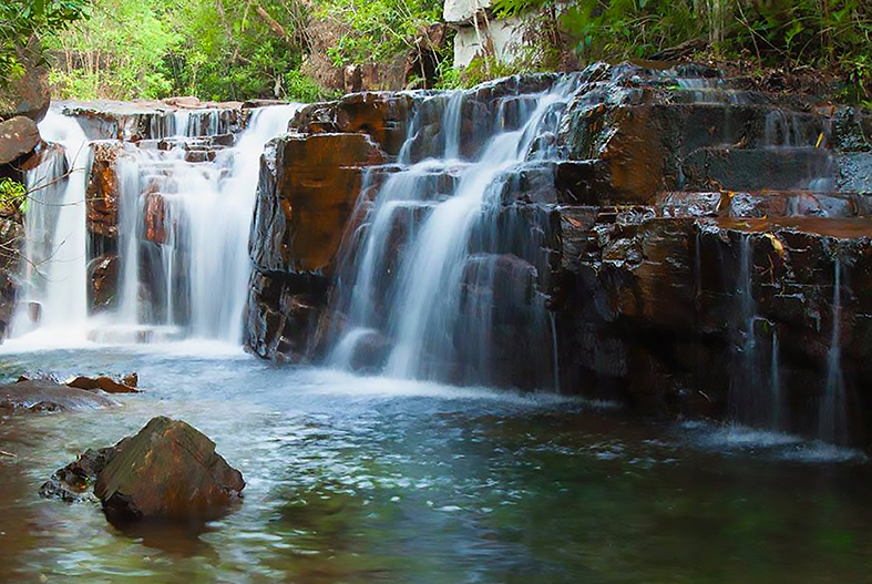Đây là 4 dòng suối nổi tiếng Phú Quốc ở Kiên Giang, có ngọn thác tung nước như chốn bồng lai tiên cảnh - Ảnh 3.