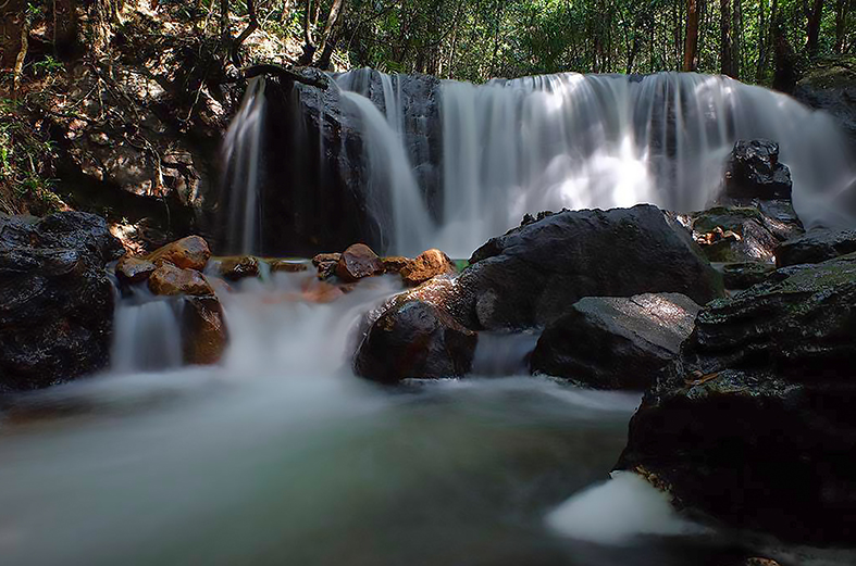 Đây là 4 dòng suối nổi tiếng Phú Quốc ở Kiên Giang, có ngọn thác tung nước như chốn bồng lai tiên cảnh - Ảnh 5.