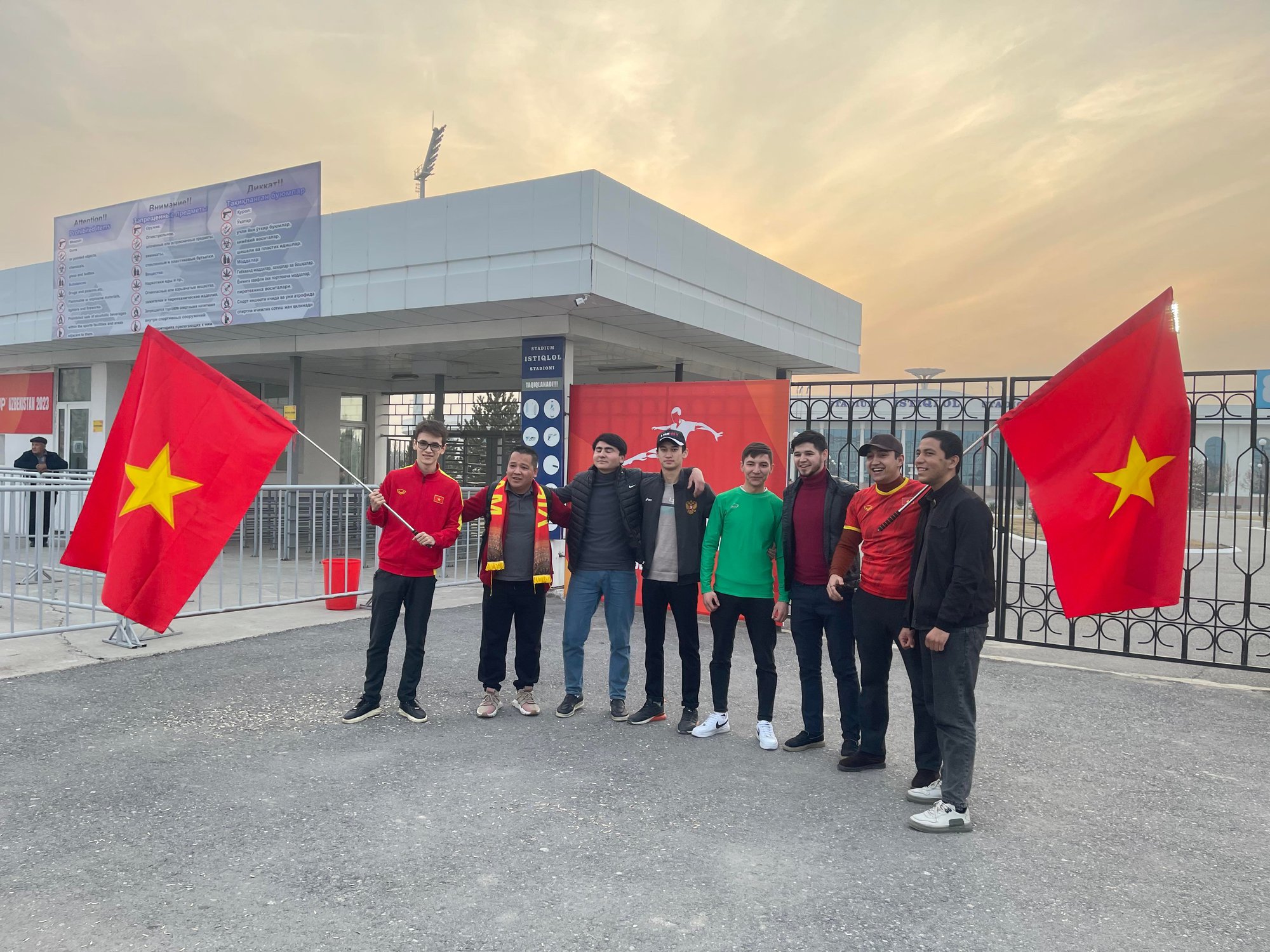 Quyết đấu U20 Qatar, U20 Việt Nam được CĐV đặc biệt “tiếp lửa” - Ảnh 3.