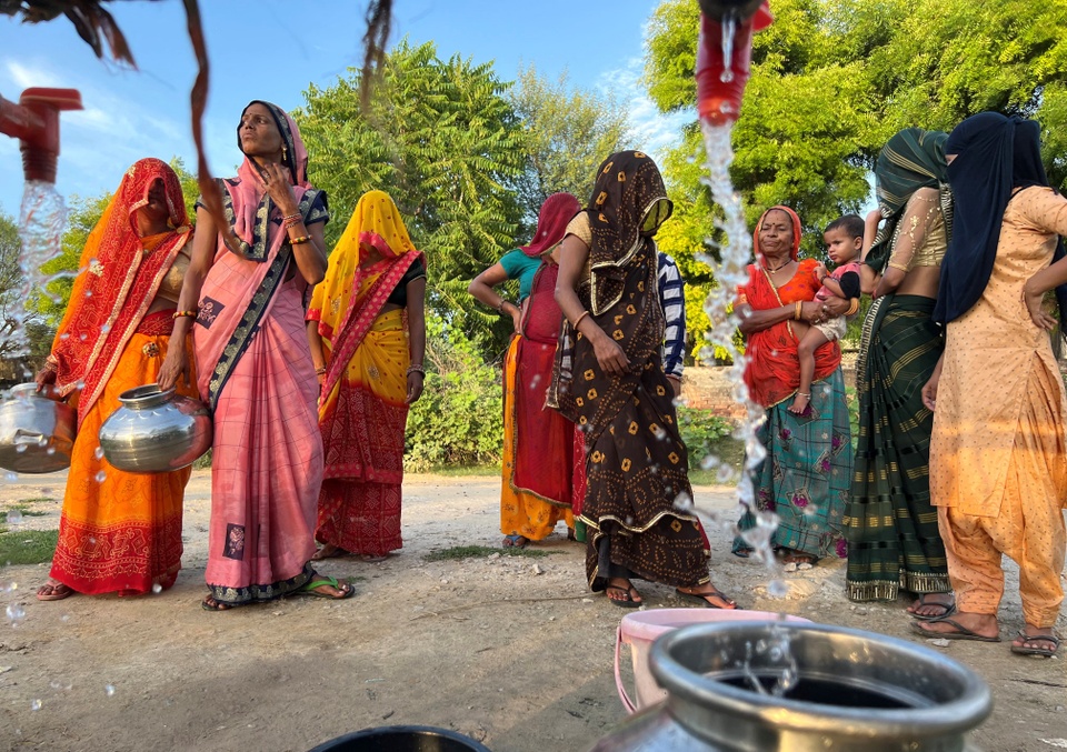 Lý do hơn một nửa phụ nữ thành thị Ấn Độ không ra khỏi nhà - Ảnh 2.