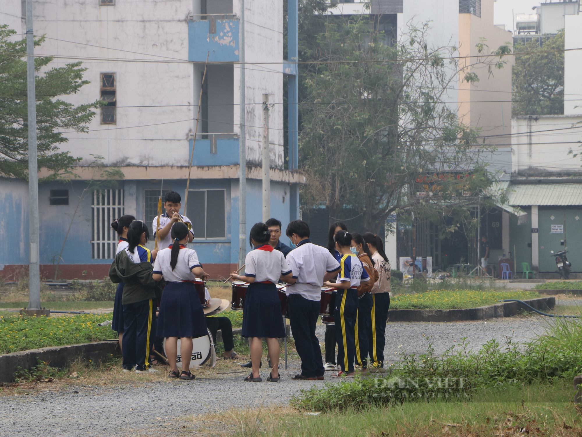 Những khu tái định cư từng là bệnh viện dã chiến, giờ rơi vào cảnh “bỏ hoang” - Ảnh 7.