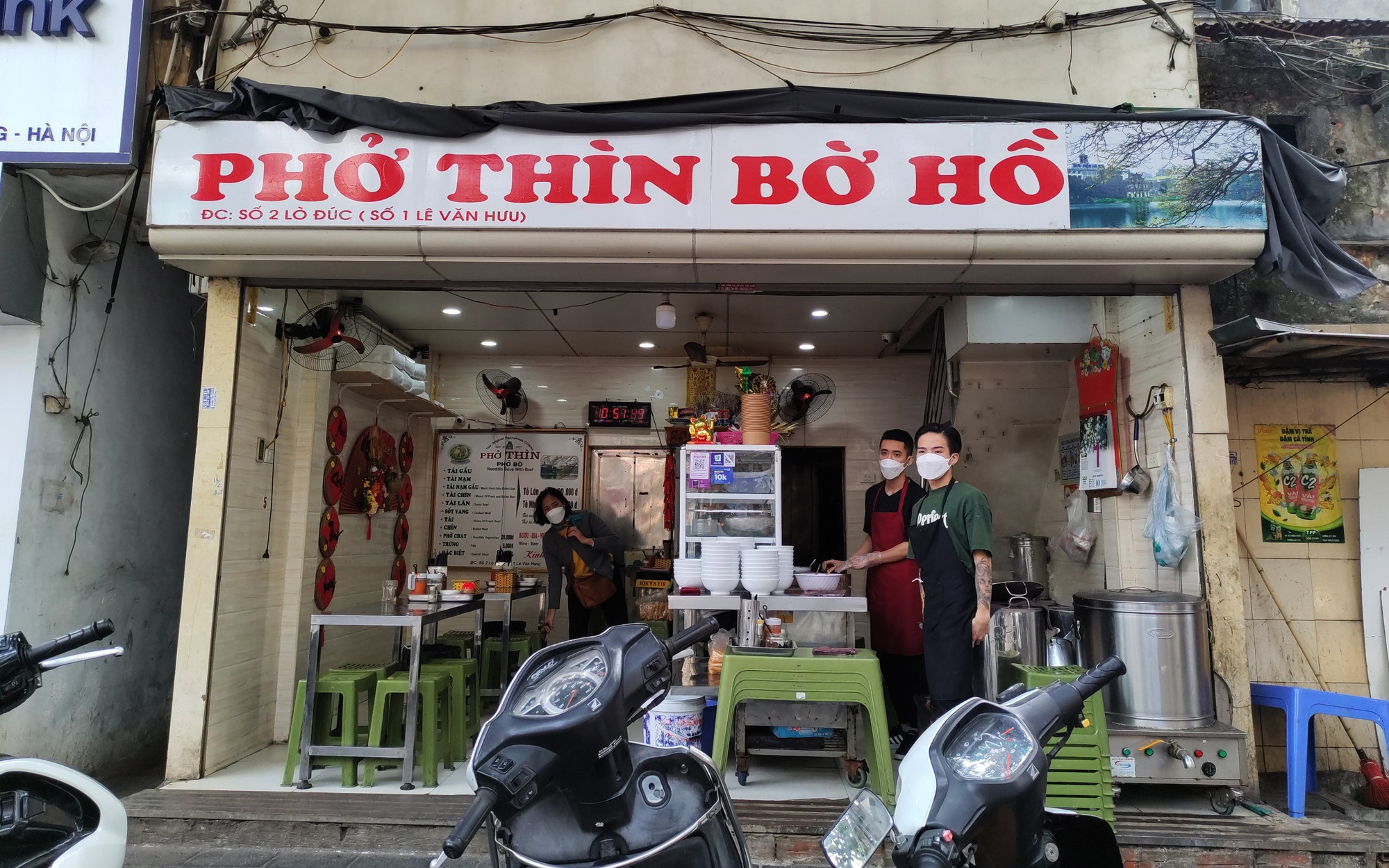 Hành trình tạo nên bát Phở Thìn nổi tiếng bên hồ Hoàn Kiếm gần 70 năm trước