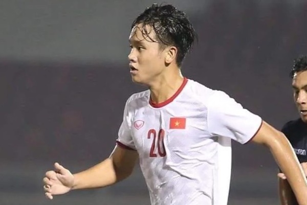 Cầu thủ từng bị FIFA cấm thi đấu 6 tháng được triệu tập lên U23 Việt Nam - Ảnh 1.