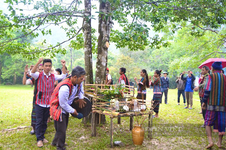 Lễ mừng cơm mới của người Bru-Vân Kiều được công nhận di sản văn hóa phi vật thể quốc gia là hoạt động gì? - Ảnh 2.