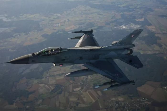 Các phi công Ukraine đang được Mỹ huấn luyện sử dụng F-16? - Ảnh 1.