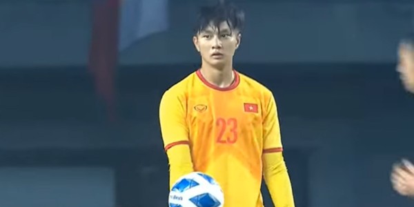 4 cầu thủ chơi tốt nhất của U20 Việt Nam sau 2 trận đầu vòng bảng gồm những ai? - Ảnh 4.