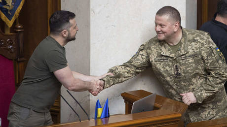 Nóng chiến sự: TT Zelensky mâu thuẫn với tướng hàng đầu Ukraine - Ảnh 1.