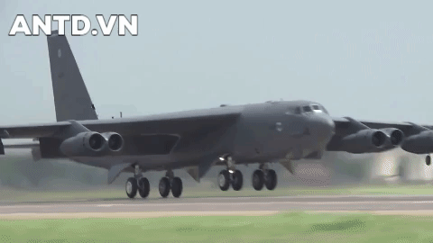 Mỹ điều &quot;pháo đài bay&quot; B-52 tới bán đảo Triều Tiên - Ảnh 11.