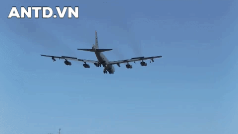 Mỹ điều &quot;pháo đài bay&quot; B-52 tới bán đảo Triều Tiên - Ảnh 12.