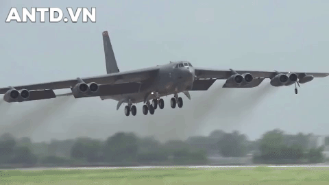 Mỹ điều &quot;pháo đài bay&quot; B-52 tới bán đảo Triều Tiên - Ảnh 16.