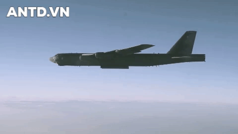 Mỹ điều &quot;pháo đài bay&quot; B-52 tới bán đảo Triều Tiên - Ảnh 2.