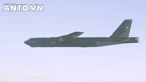 Mỹ điều &quot;pháo đài bay&quot; B-52 tới bán đảo Triều Tiên - Ảnh 7.